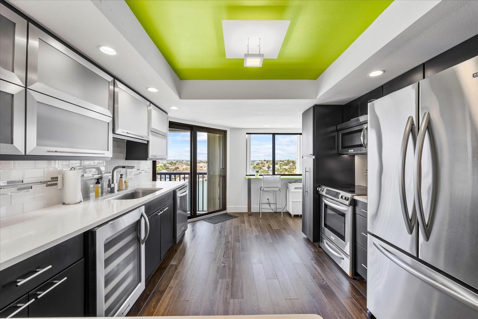 HARBORAGE CONDO - Residential