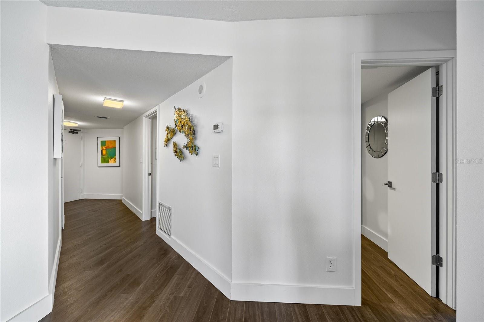 HARBORAGE CONDO - Residential