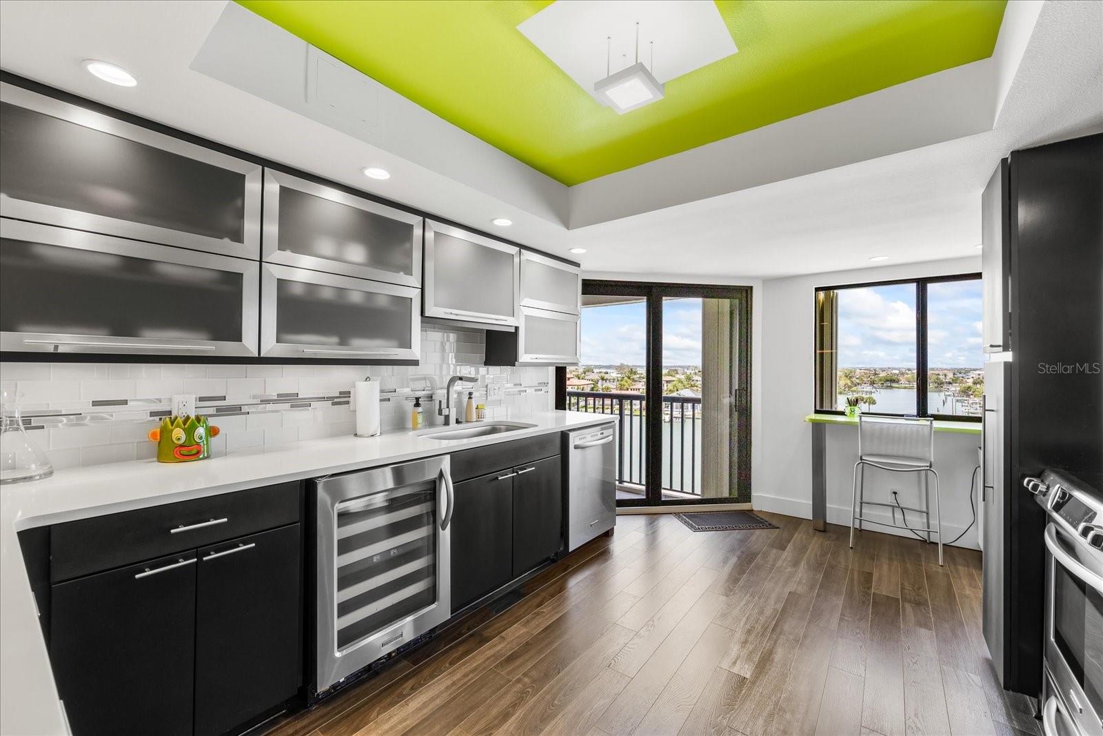 HARBORAGE CONDO - Residential