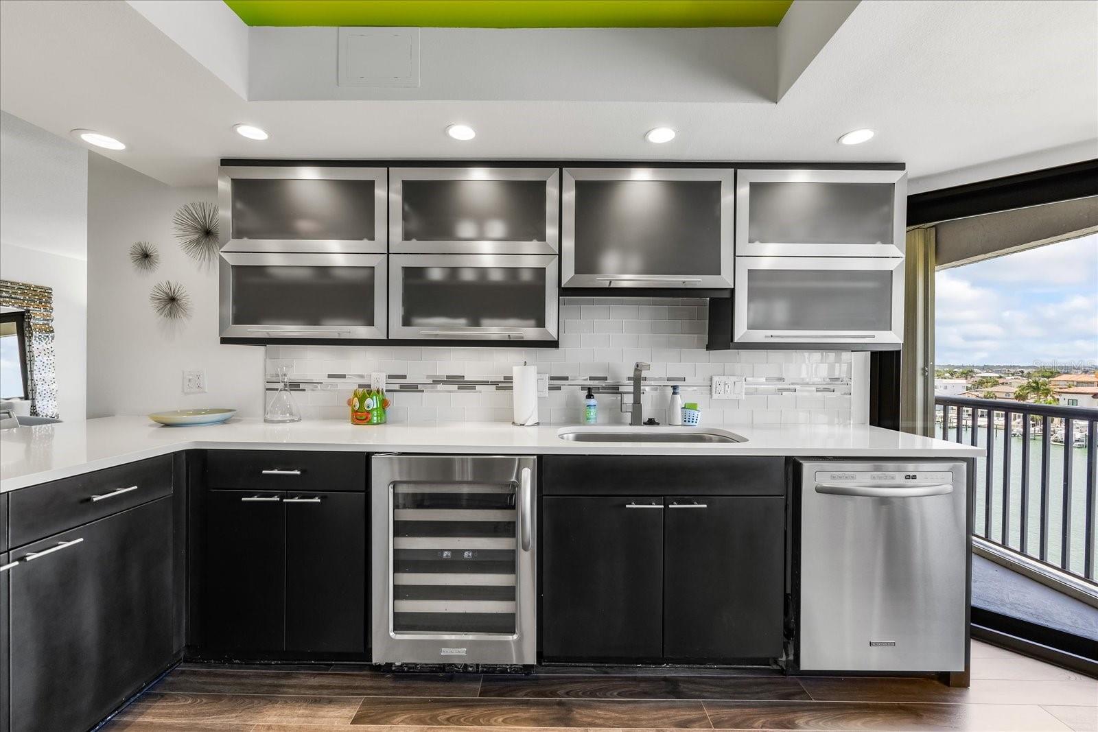 HARBORAGE CONDO - Residential