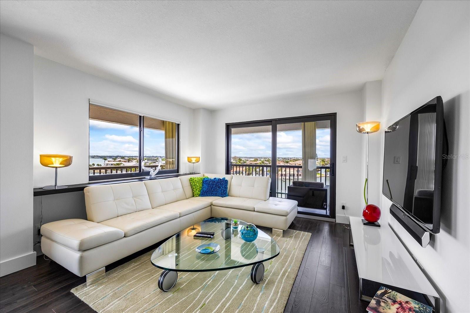 HARBORAGE CONDO - Residential