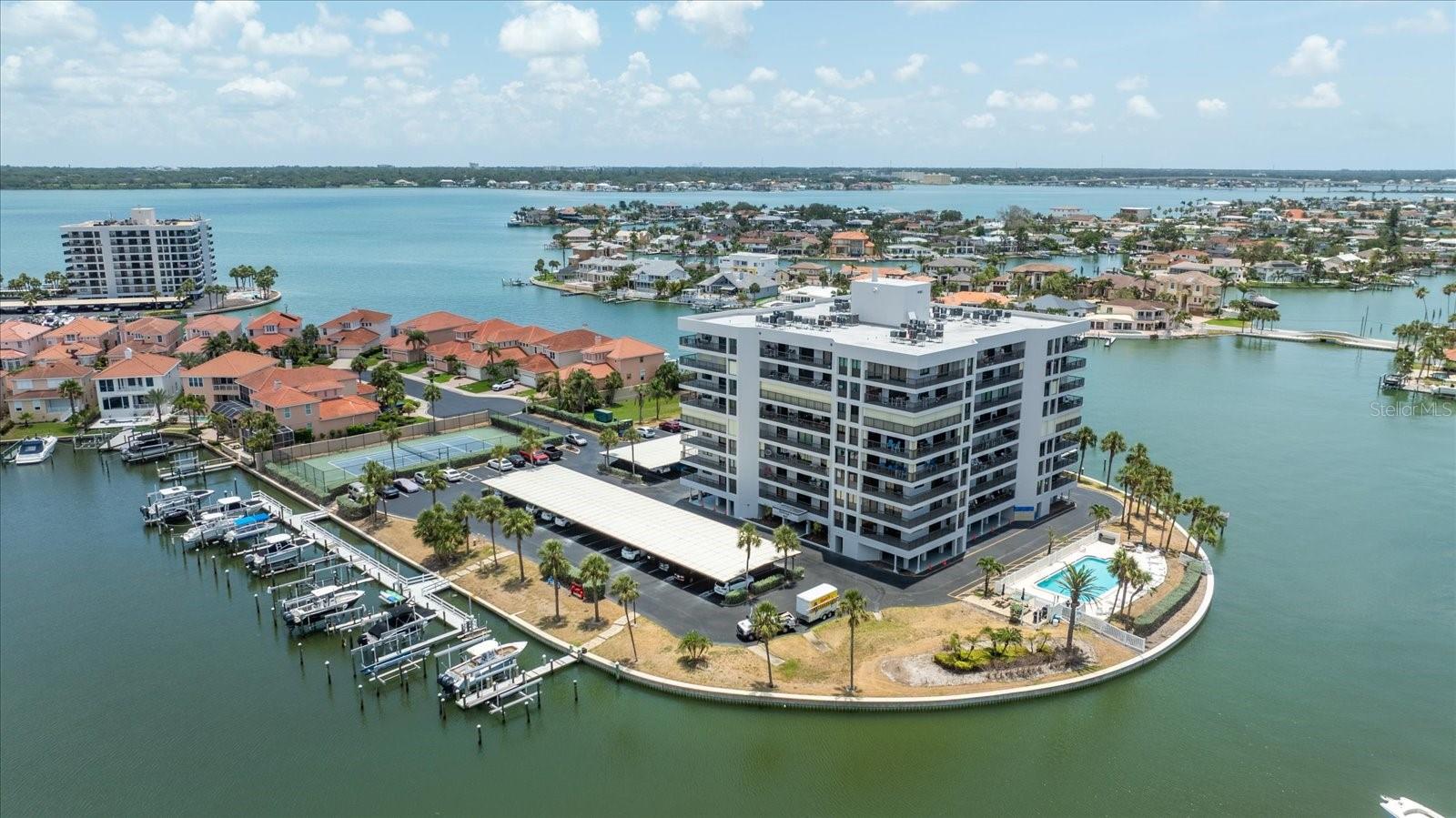 HARBORAGE CONDO - Residential