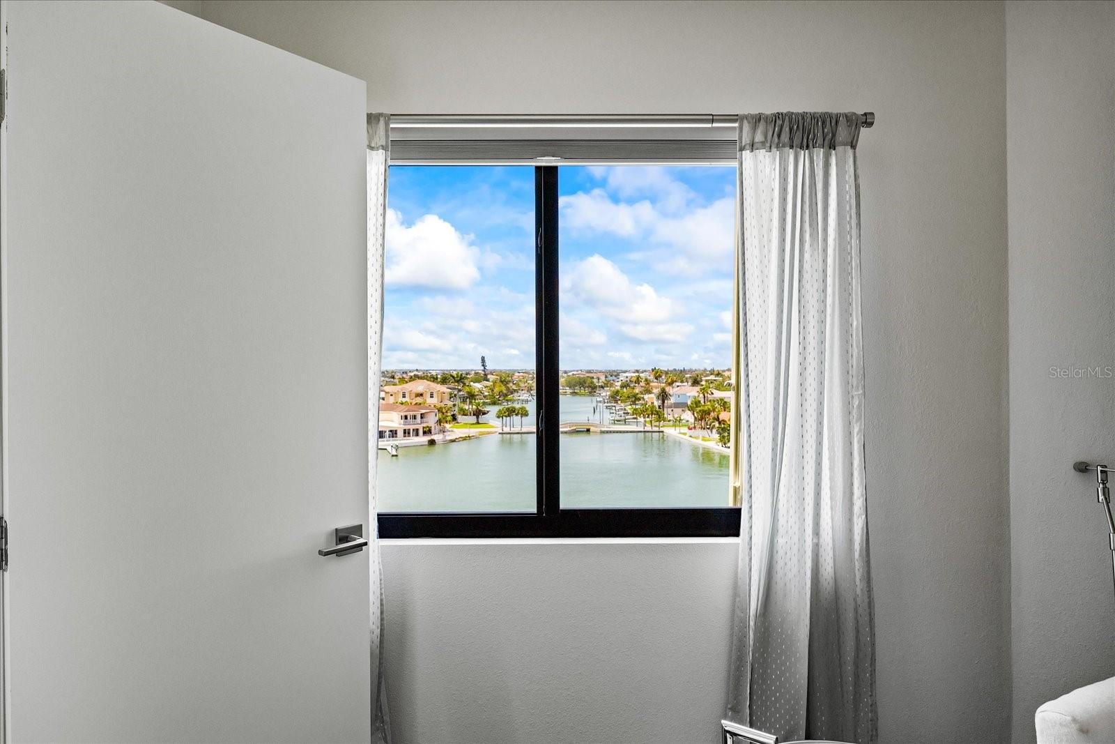 HARBORAGE CONDO - Residential