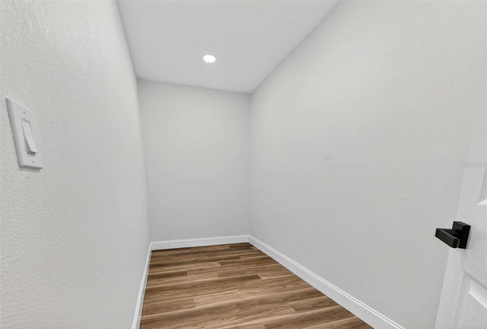 EDEN ISLE SUB - Residential