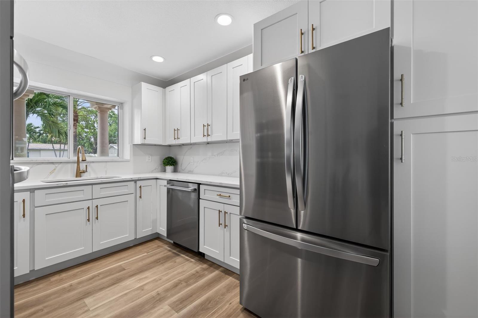 EDEN ISLE SUB - Residential