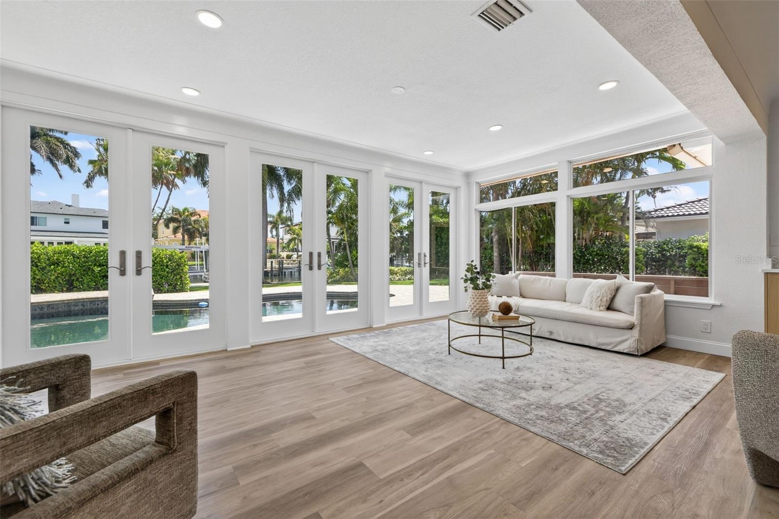 EDEN ISLE SUB - Residential