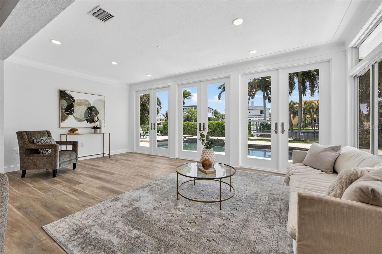 EDEN ISLE SUB - Residential