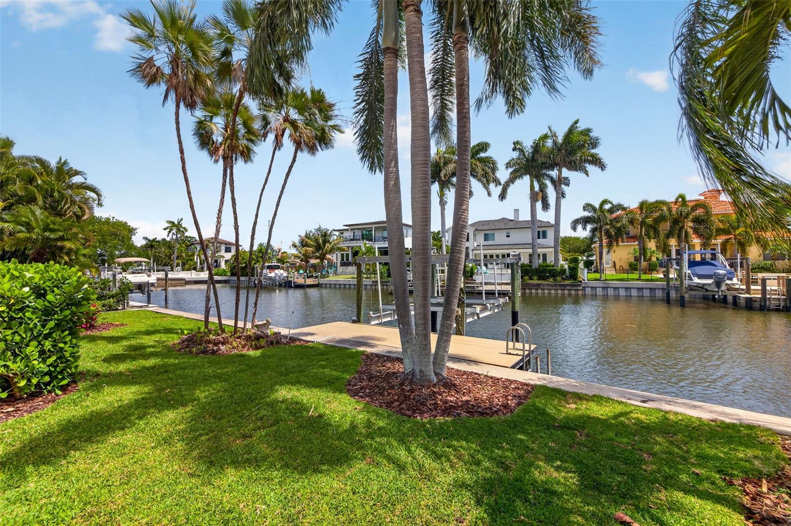 EDEN ISLE SUB - Residential