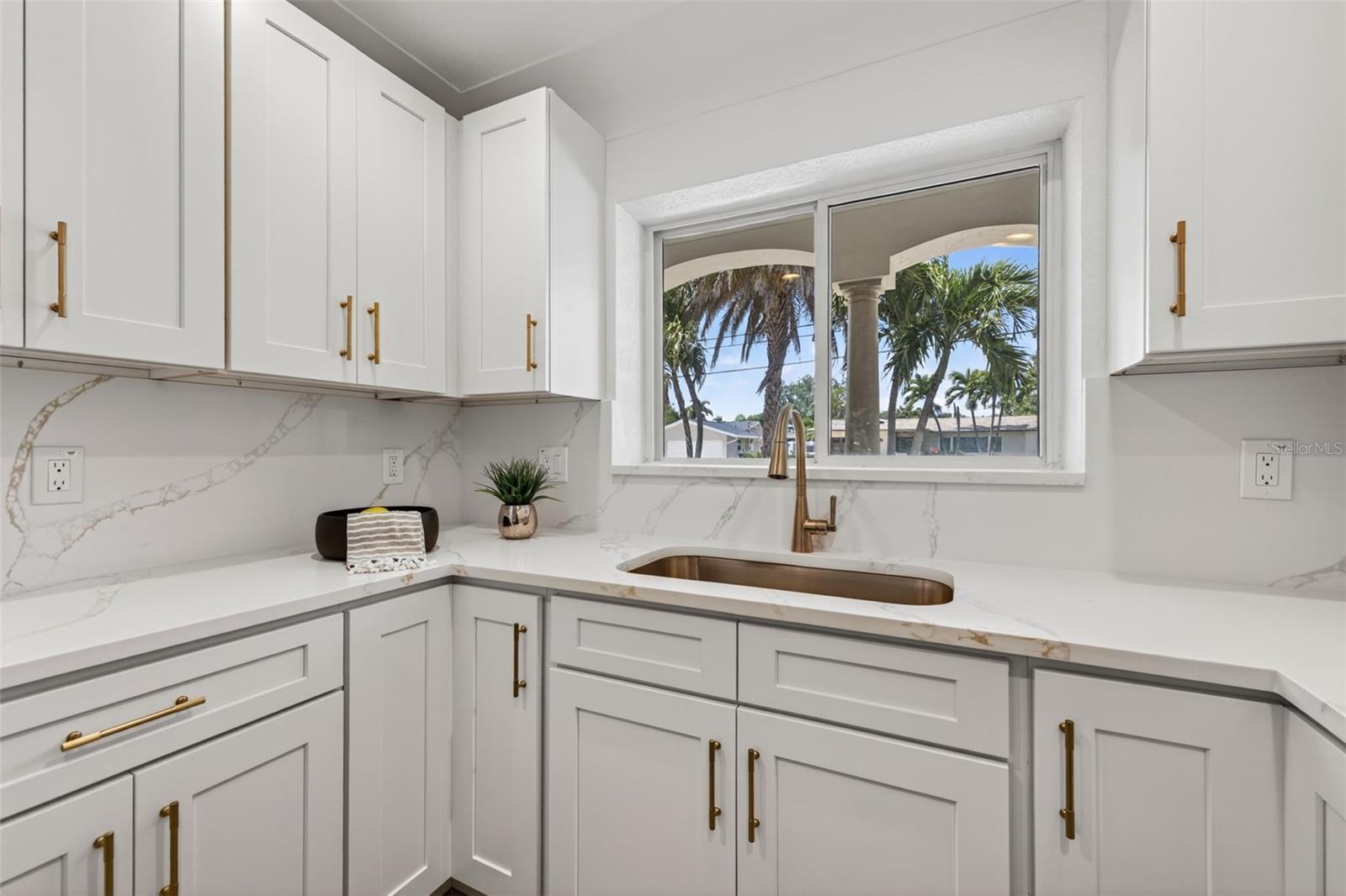 EDEN ISLE SUB - Residential