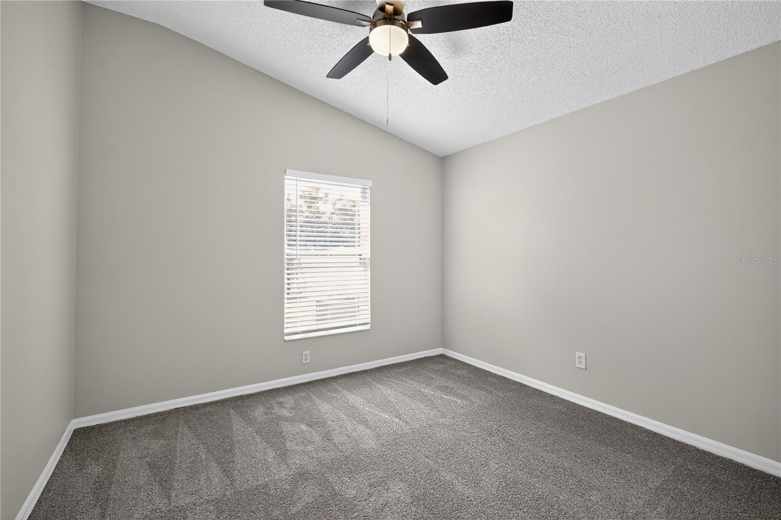 SOUTH POINTE PH 4 - Residential