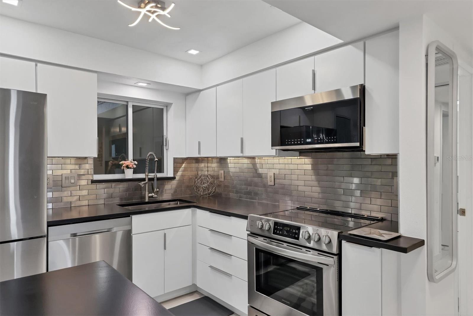 SARABAY COVES - Residential