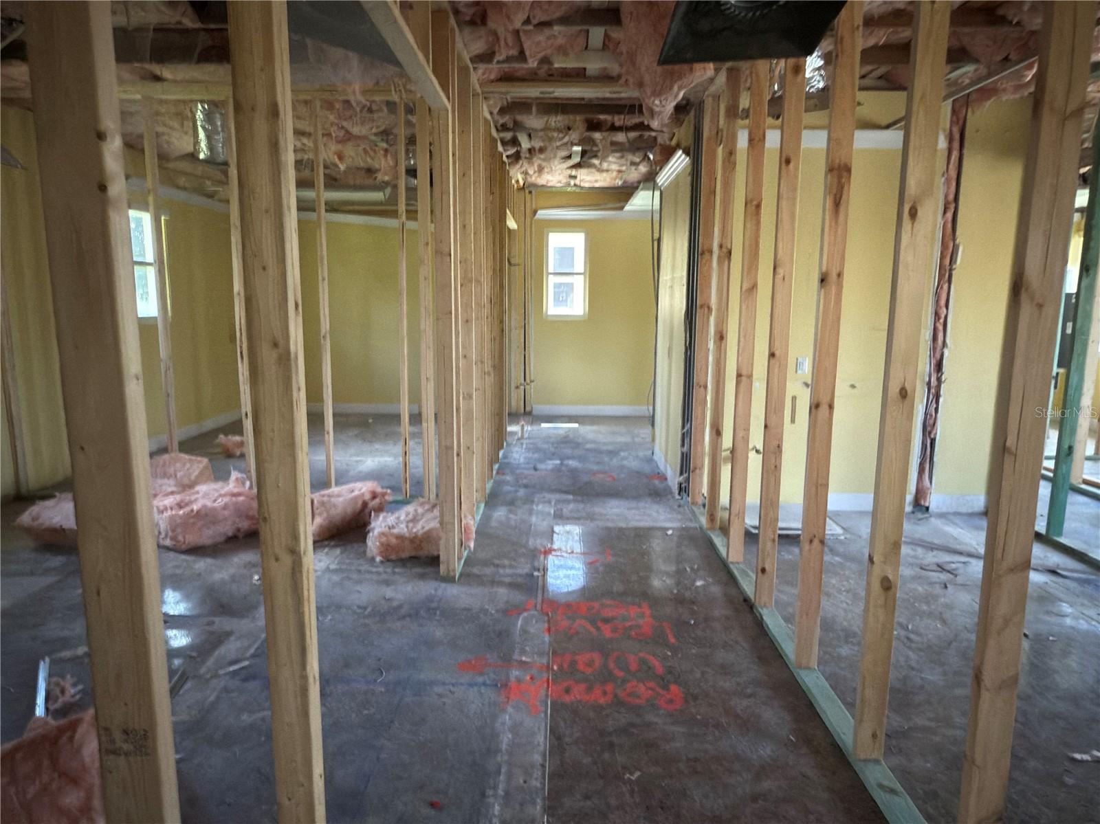 BOBCAT SQUARE PH 1 - Commercial Lease