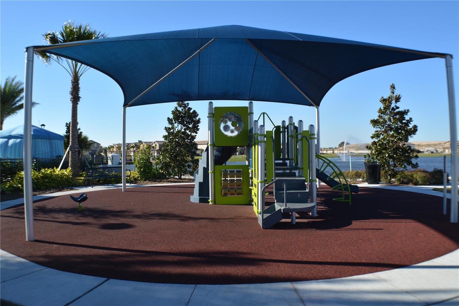 WINDSOR AT WESTSIDE; WINDSOR/WESTSIDE - Residential