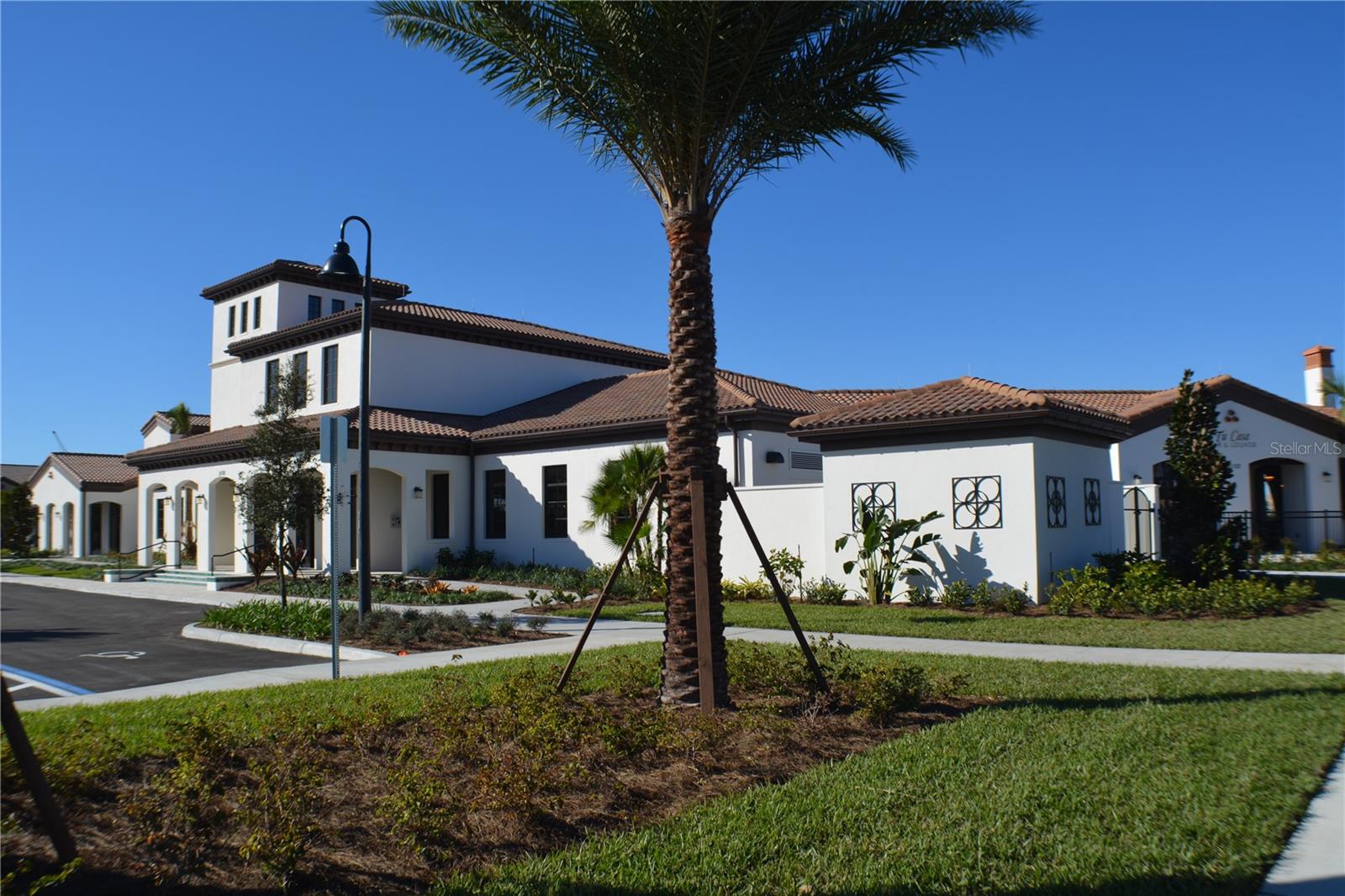 WINDSOR AT WESTSIDE; WINDSOR/WESTSIDE - Residential