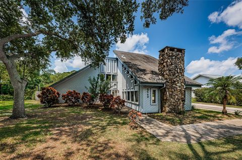 A home in SEMINOLE