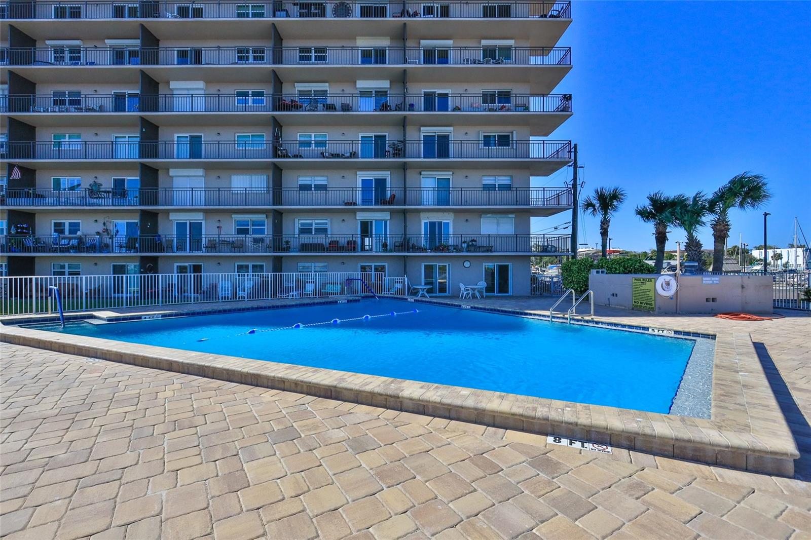 101 N RIVERSIDE DRIVE 6050