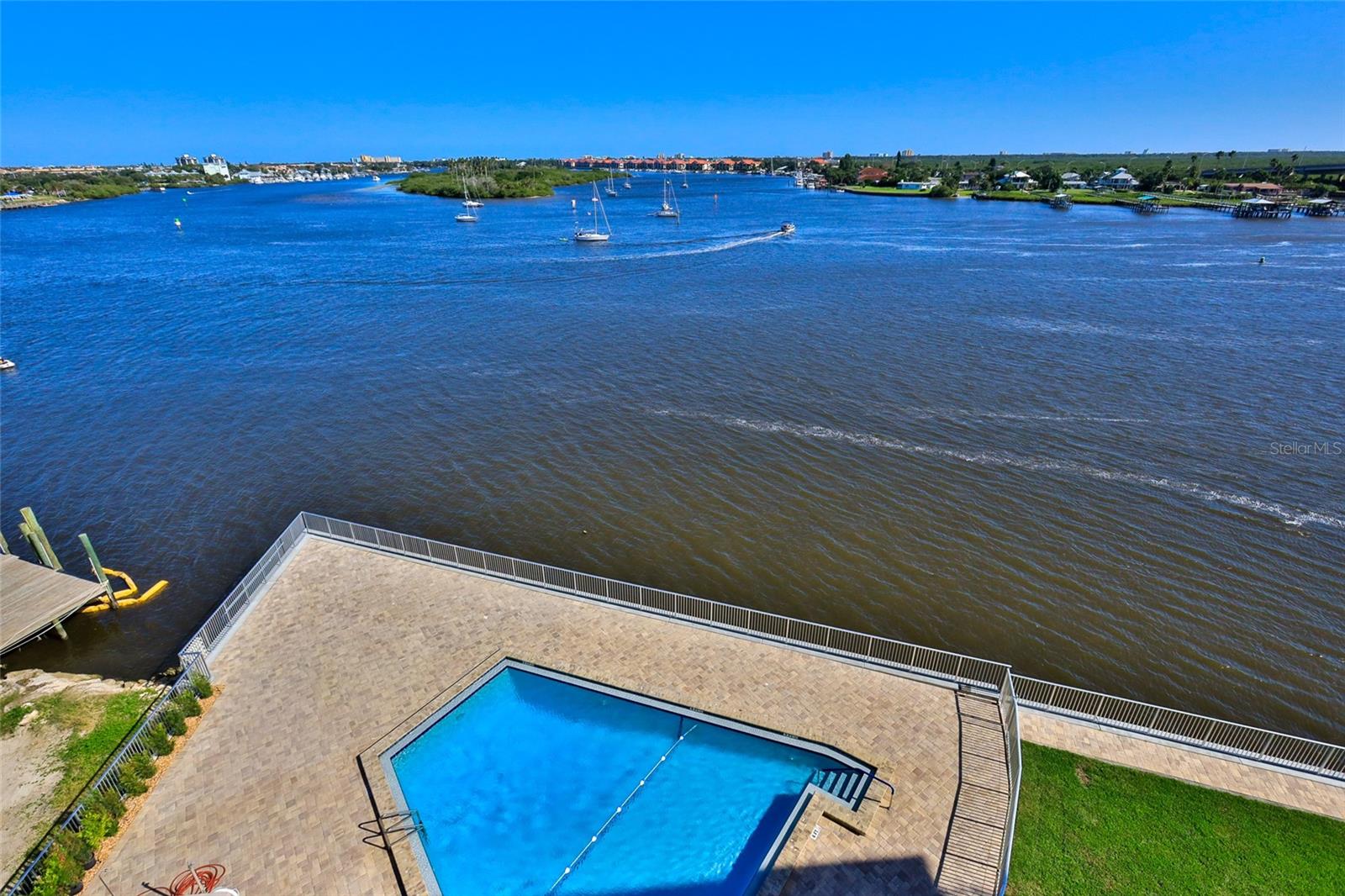 101 N RIVERSIDE DRIVE 6050