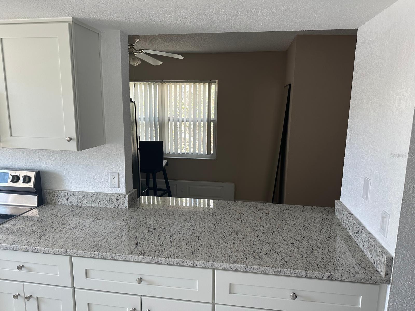 HAWTHORNE VLG CONDO - Residential Lease