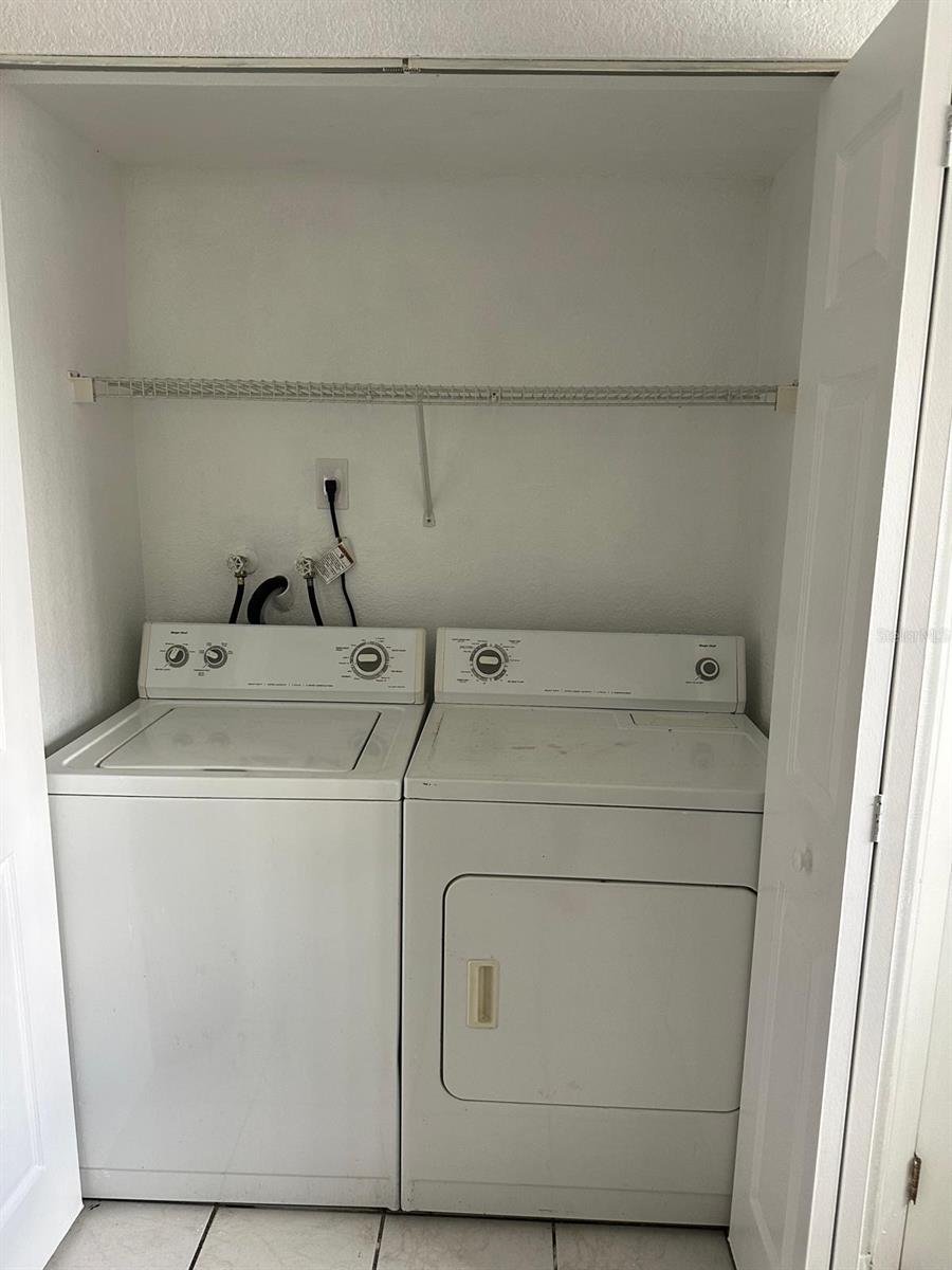 HAWTHORNE VLG CONDO - Residential Lease