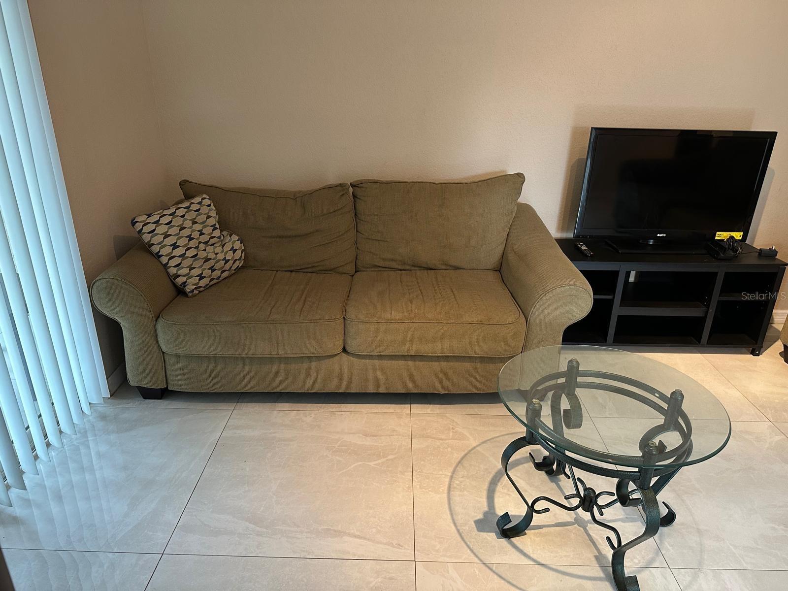 HAWTHORNE VLG CONDO - Residential Lease