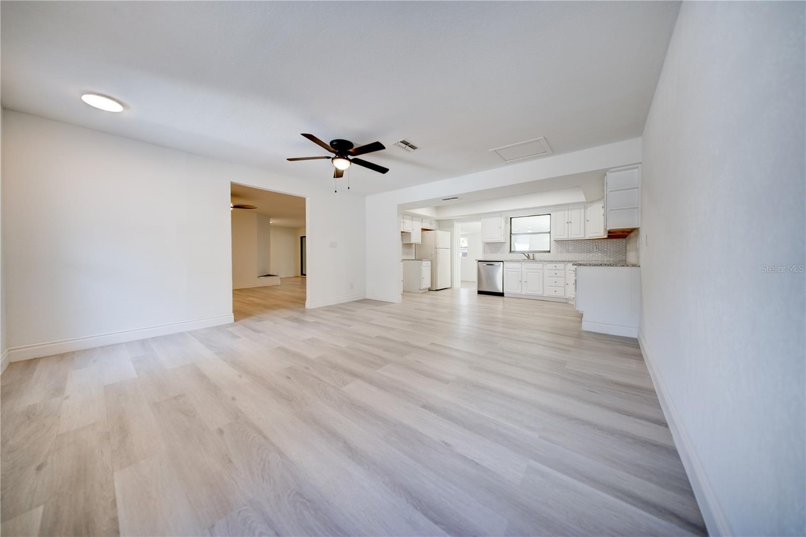 PALM TERRACE - Residential