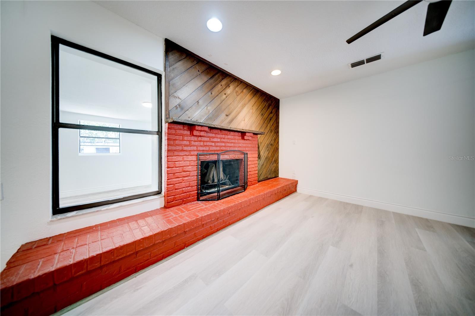 PALM TERRACE - Residential