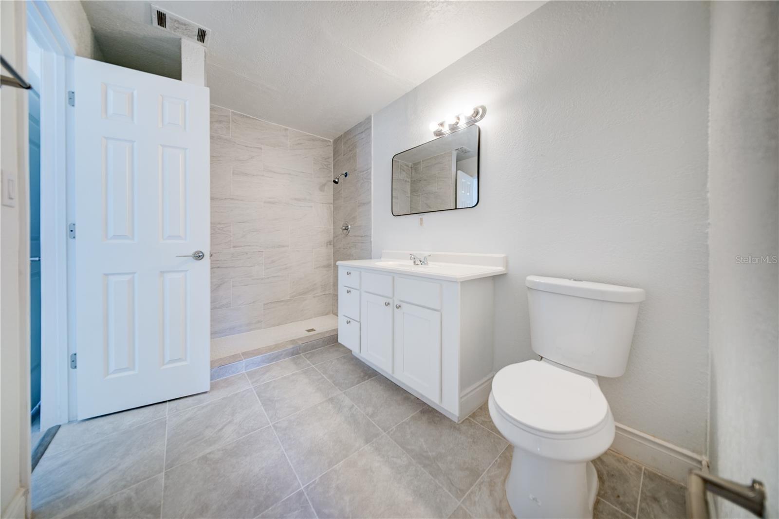 PALM TERRACE - Residential