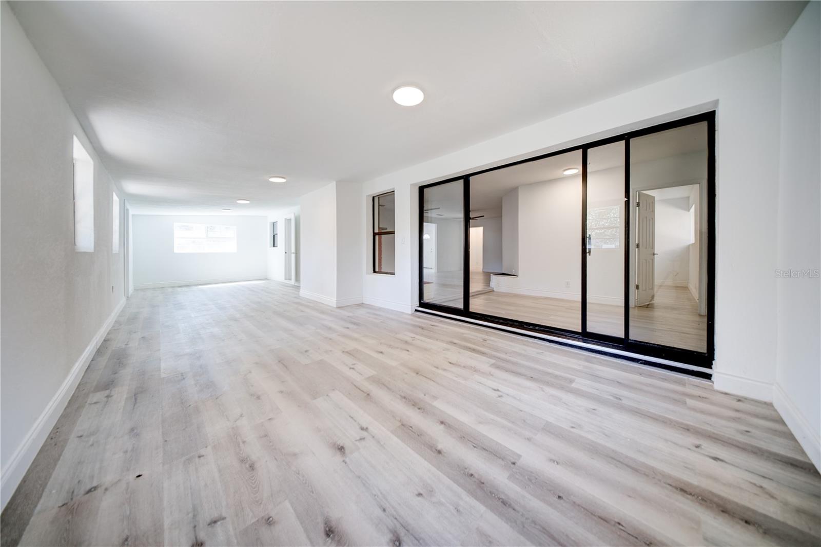 PALM TERRACE - Residential