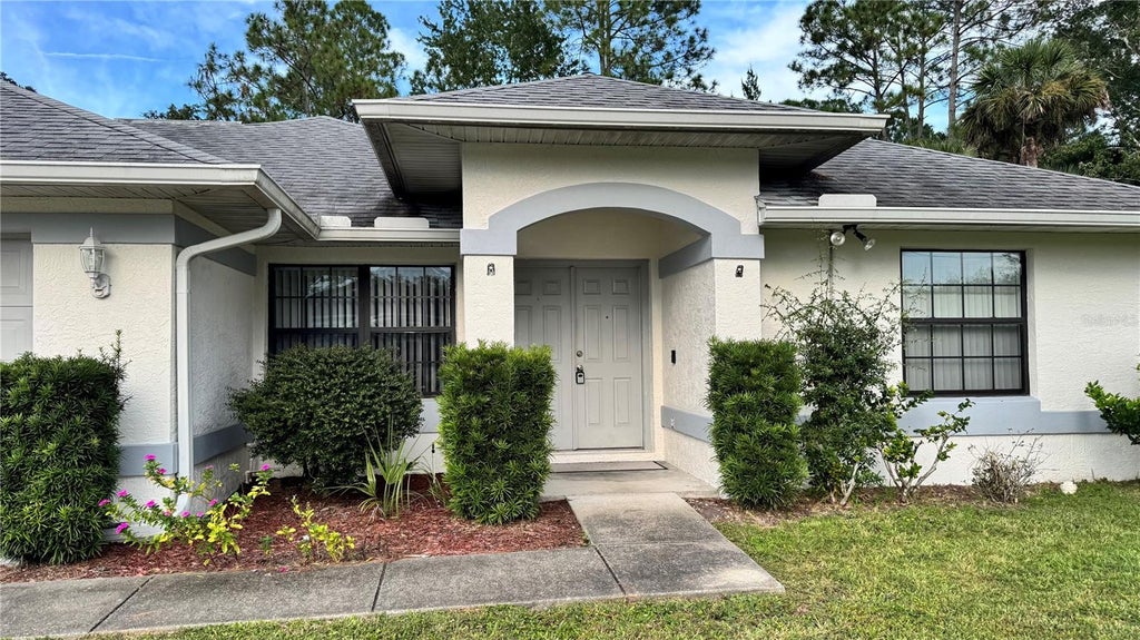 Photo of 29 White Deer Lane, Palm Coast, FL 32164 (MLS # FC321825)