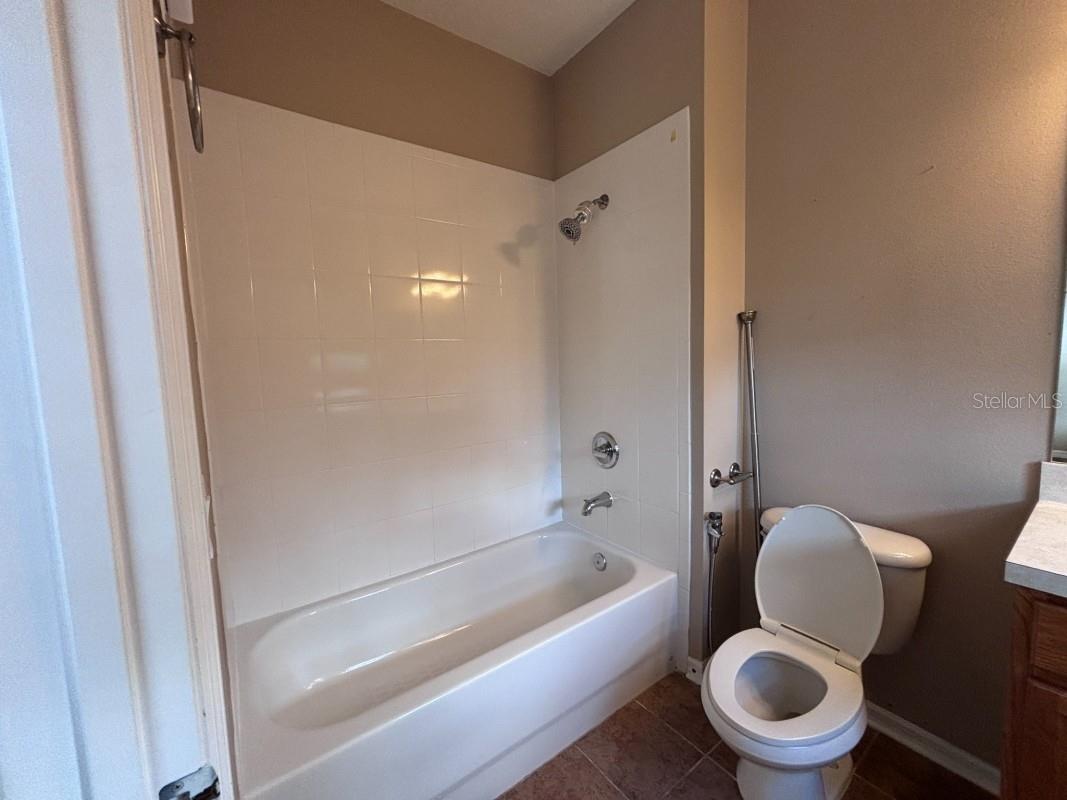 LAKES/WINDERMERE PH 04 - Residential