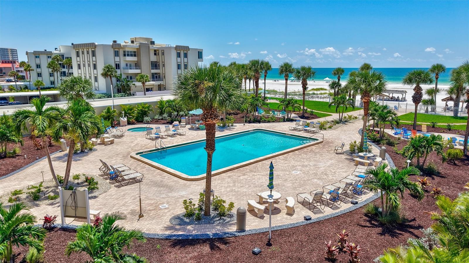 HORIZONS WEST - Residential