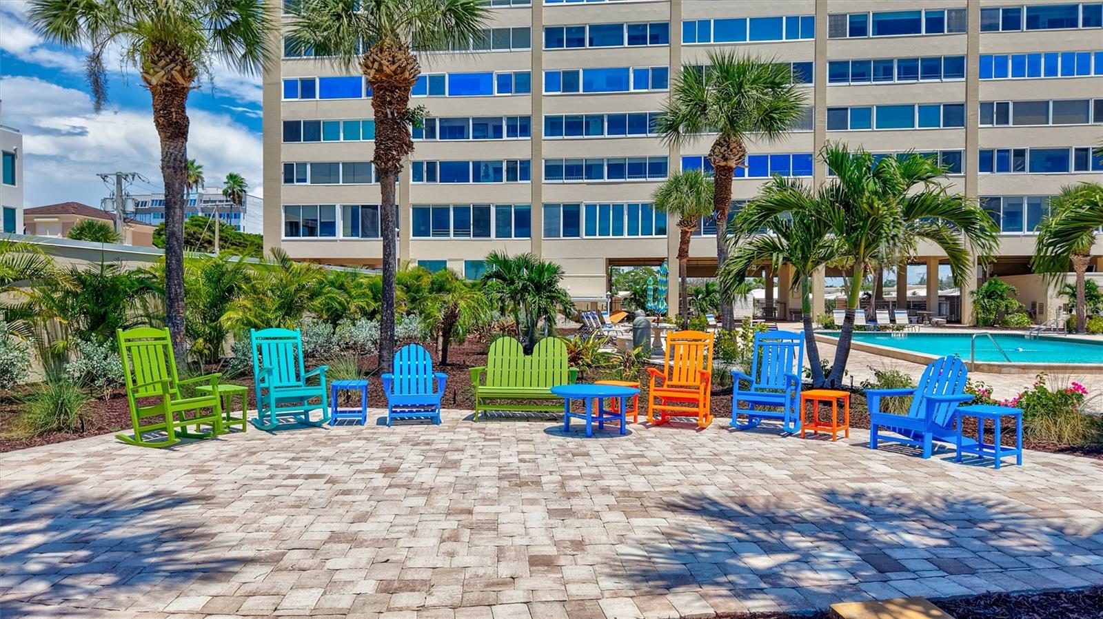 HORIZONS WEST - Residential