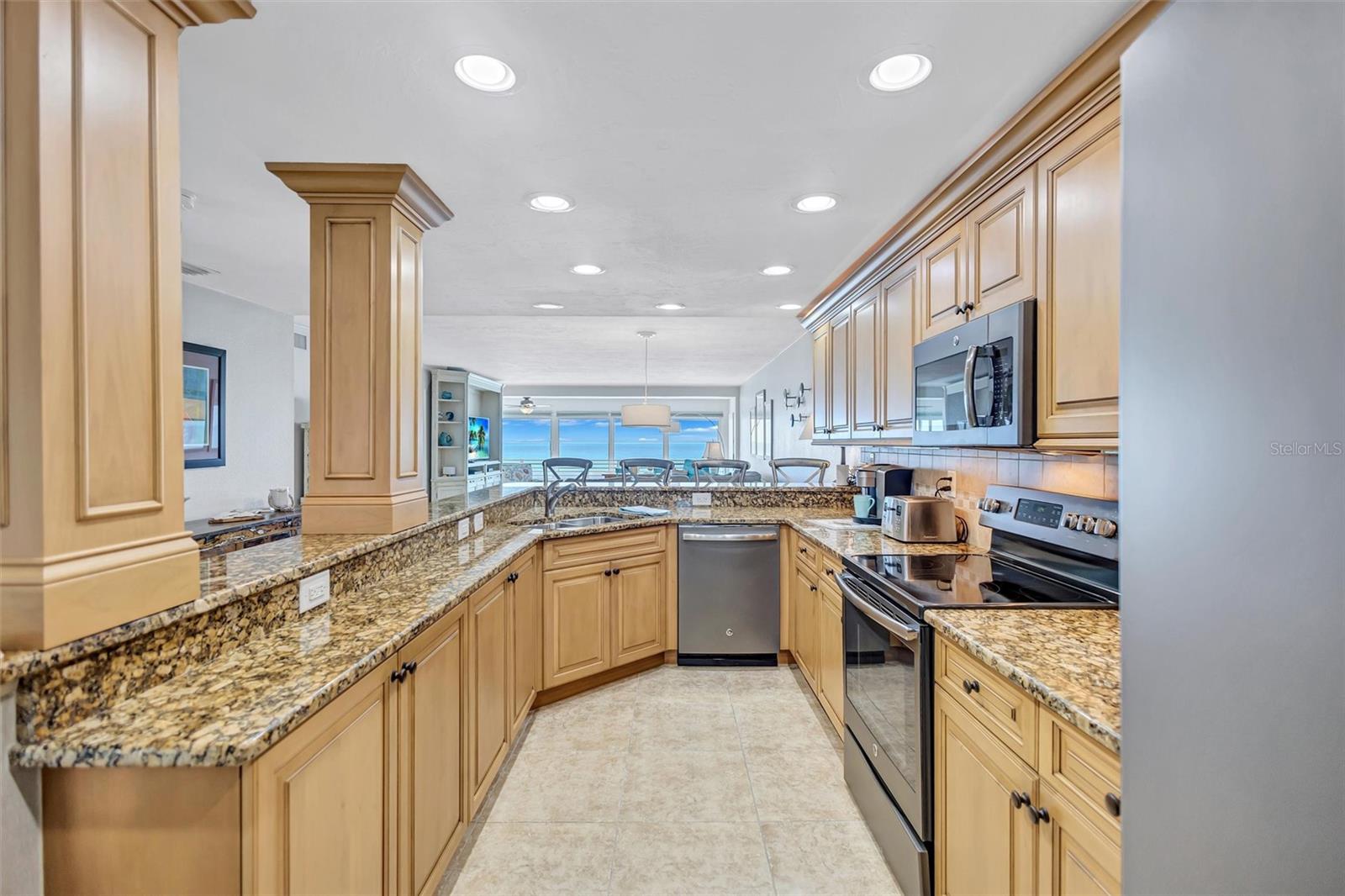 HORIZONS WEST - Residential