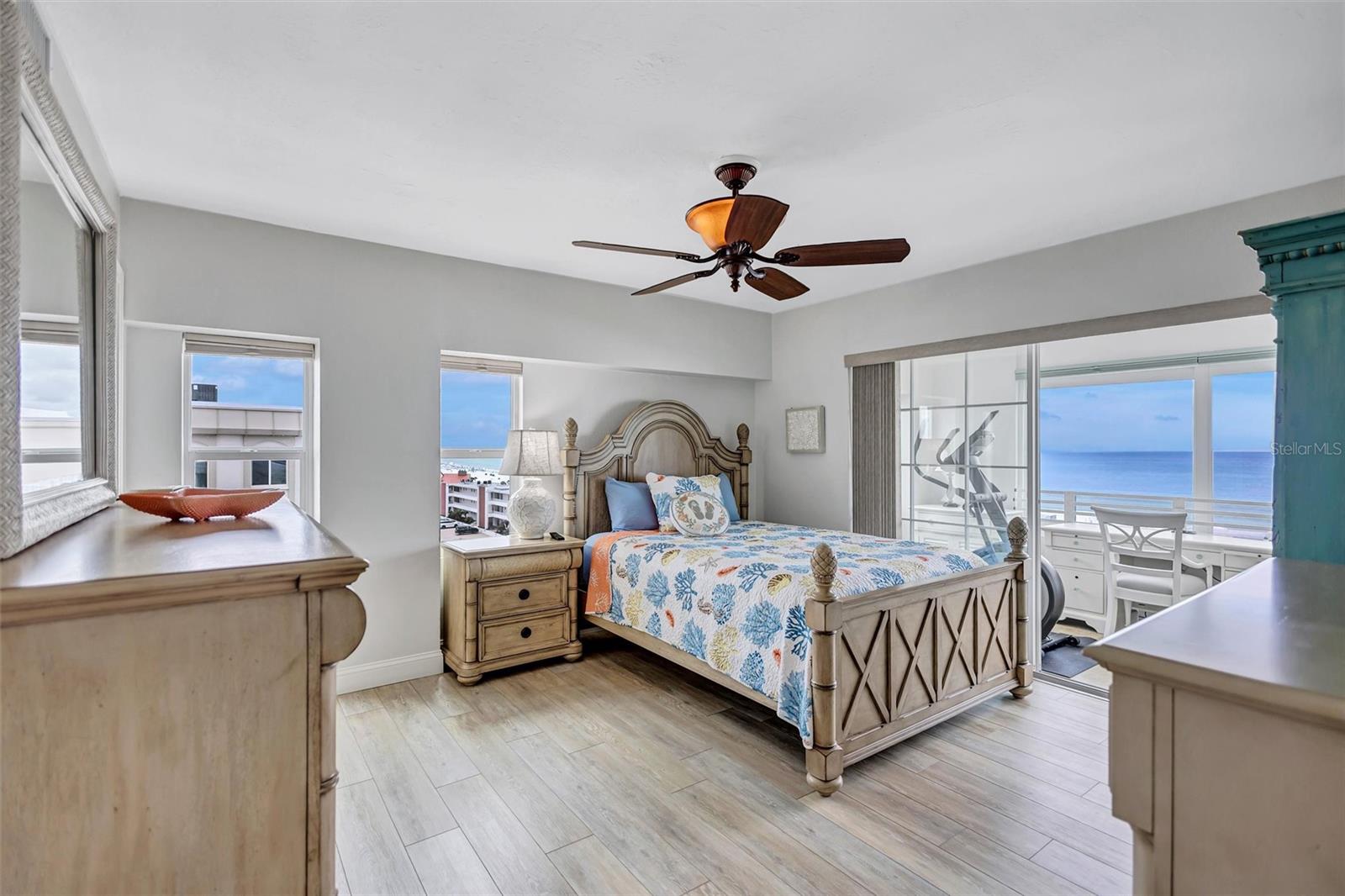 HORIZONS WEST - Residential