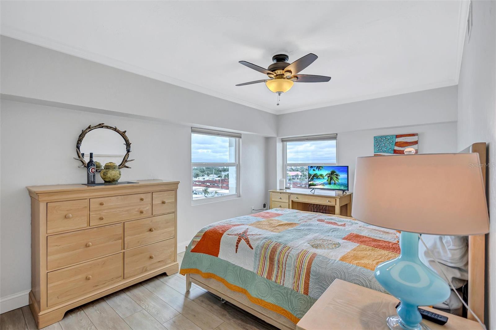 HORIZONS WEST - Residential