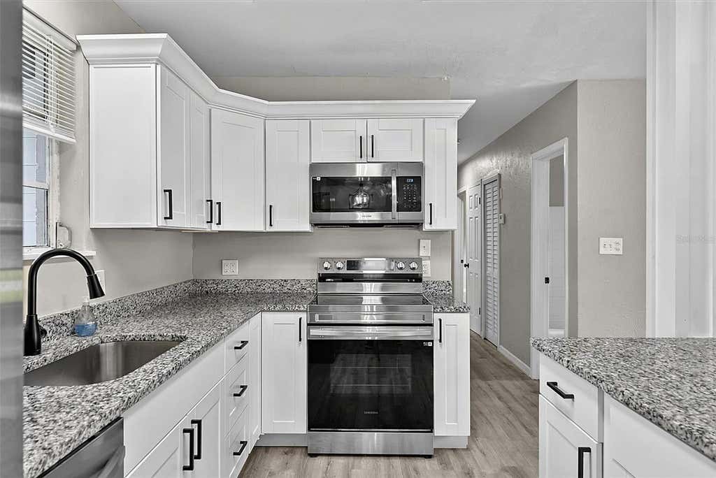 Photo of 610 Roma Street, Daytona Beach, FL 32114 (MLS # FC320447)