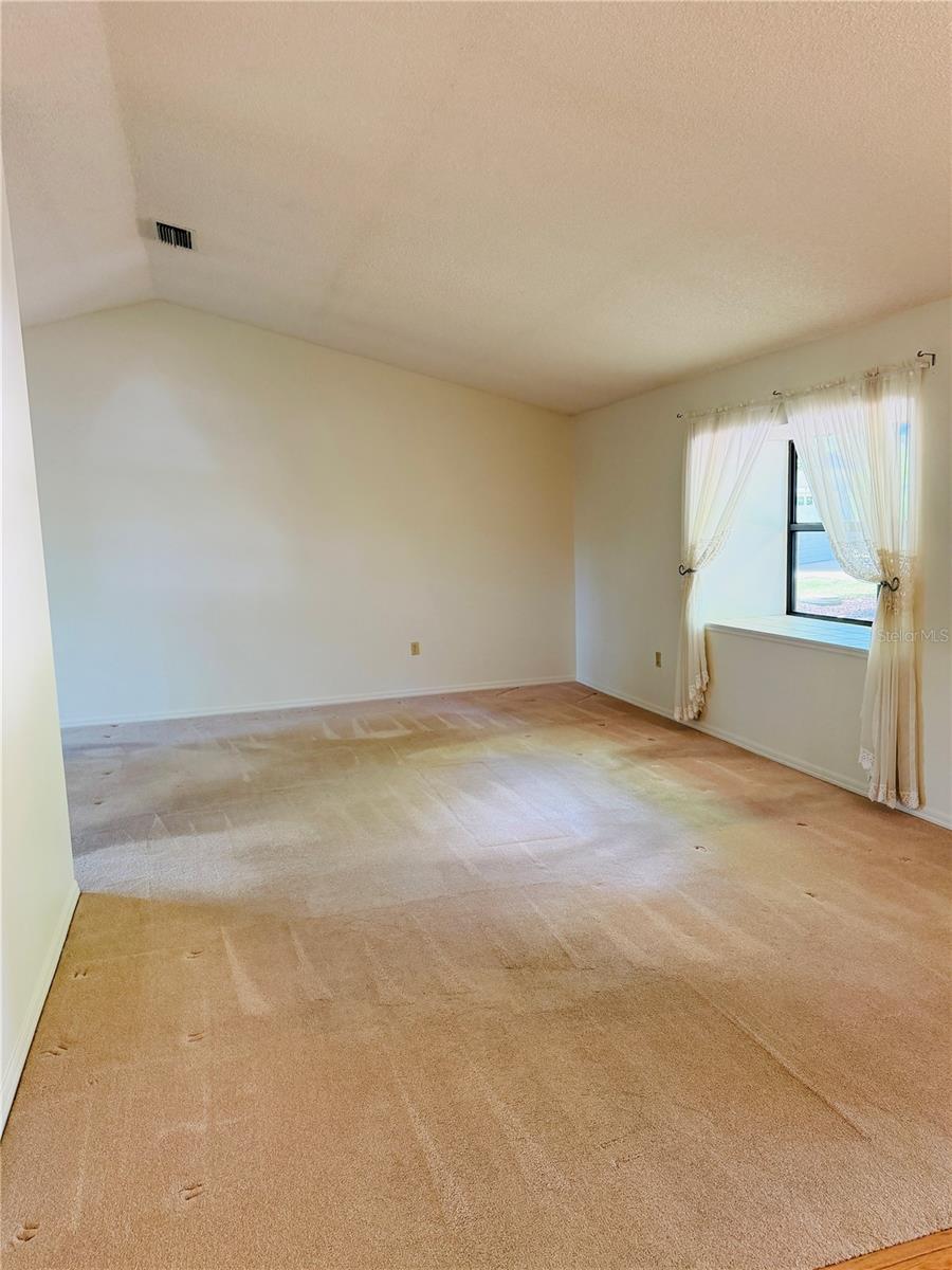 04 FAIRWAYS - Residential