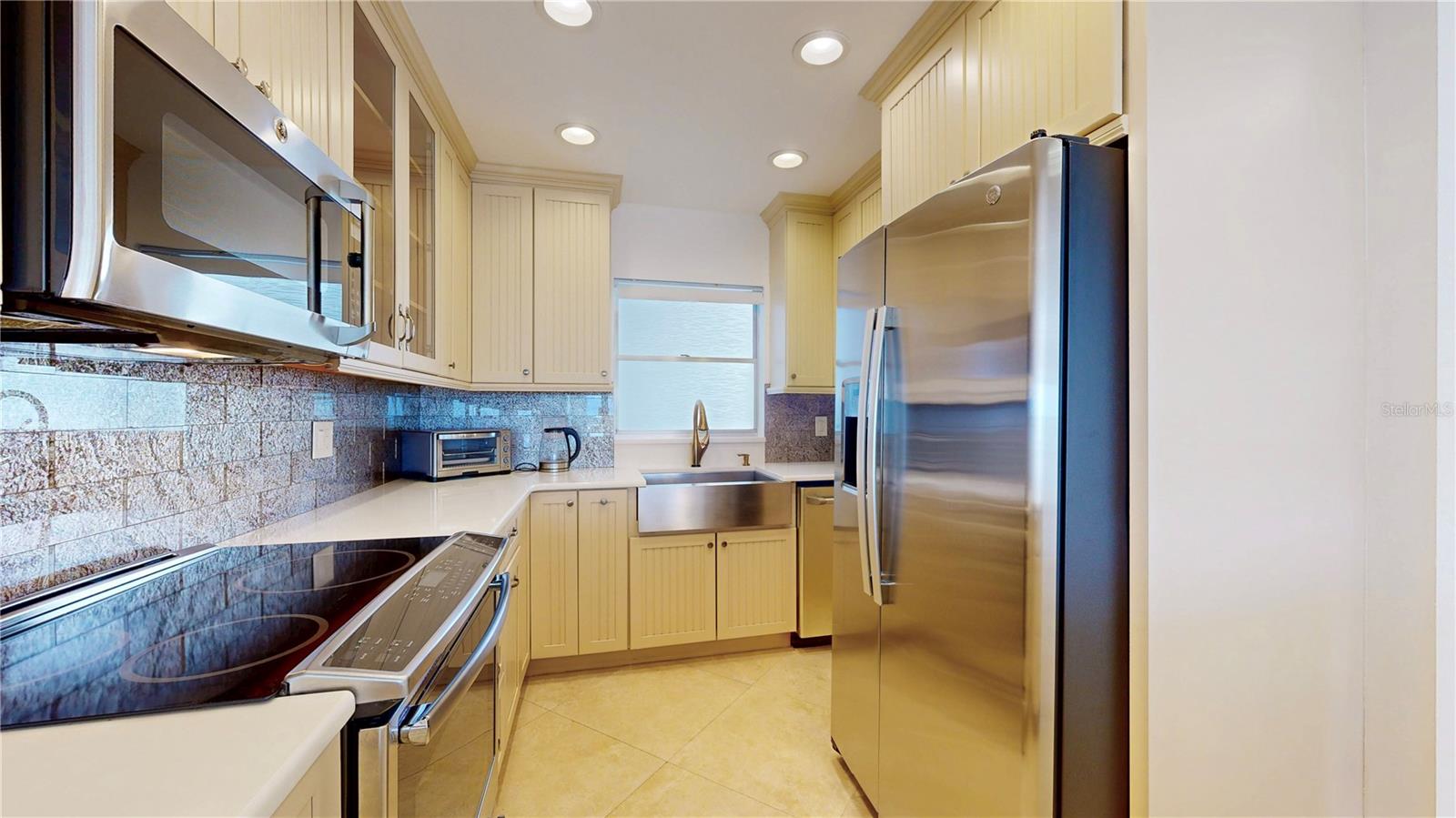BEAU MONDE CONDO - Residential