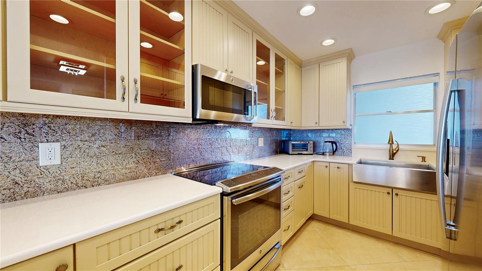 BEAU MONDE CONDO - Residential