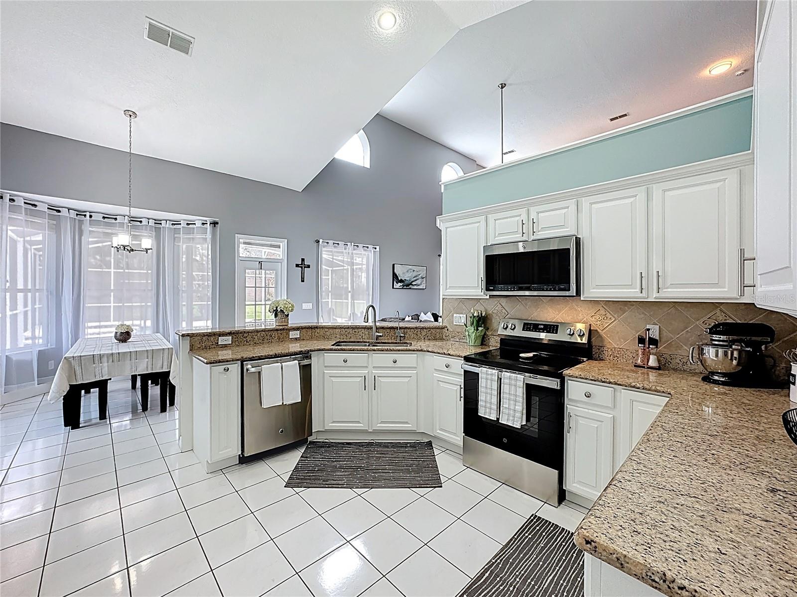 VILLAGES AT KINGSBRIDGE WEST TR B-2 - Residential