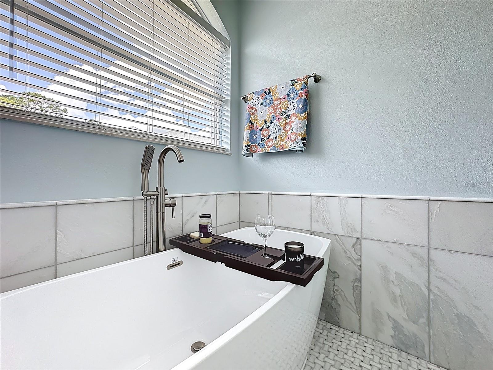 VILLAGES AT KINGSBRIDGE WEST TR B-2 - Residential