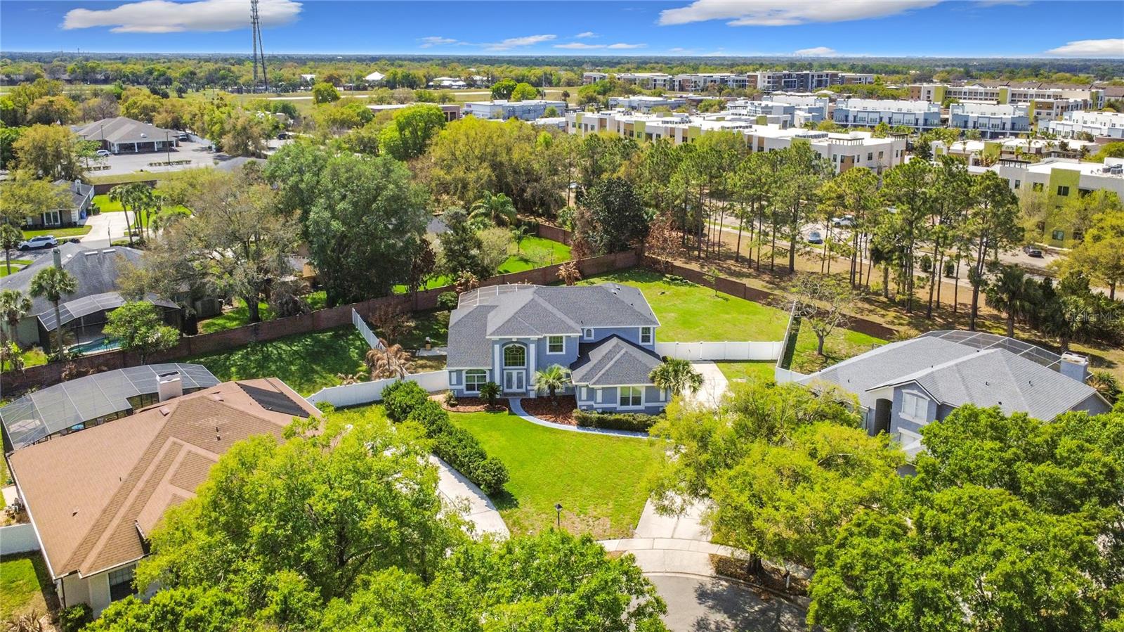 541 GREEN PARK COURT