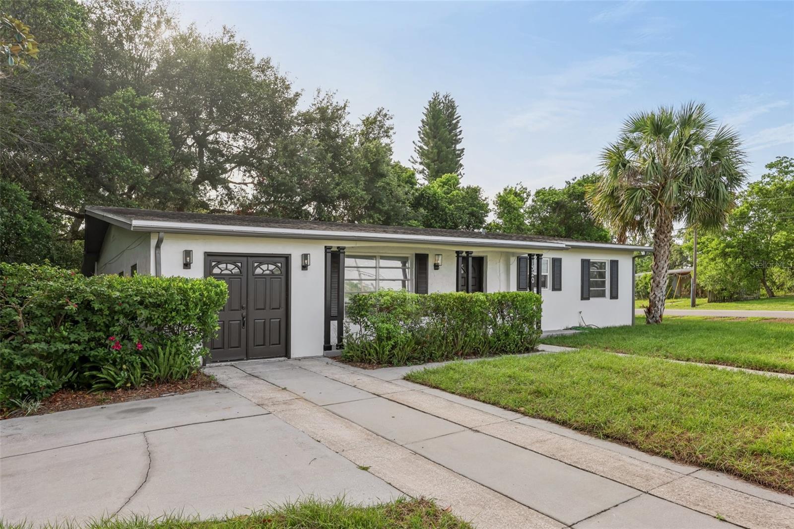 1320 E LOMBARDY DRIVE