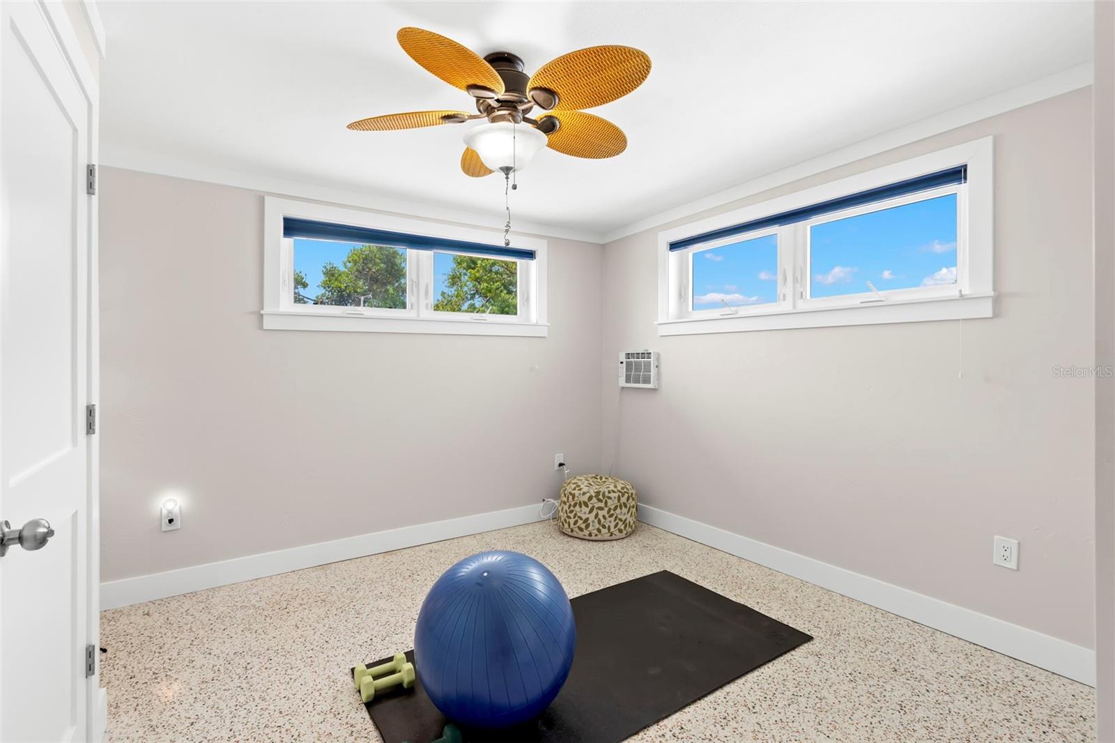 SOUTH CSWY ISLE 2ND ADD - Residential Lease