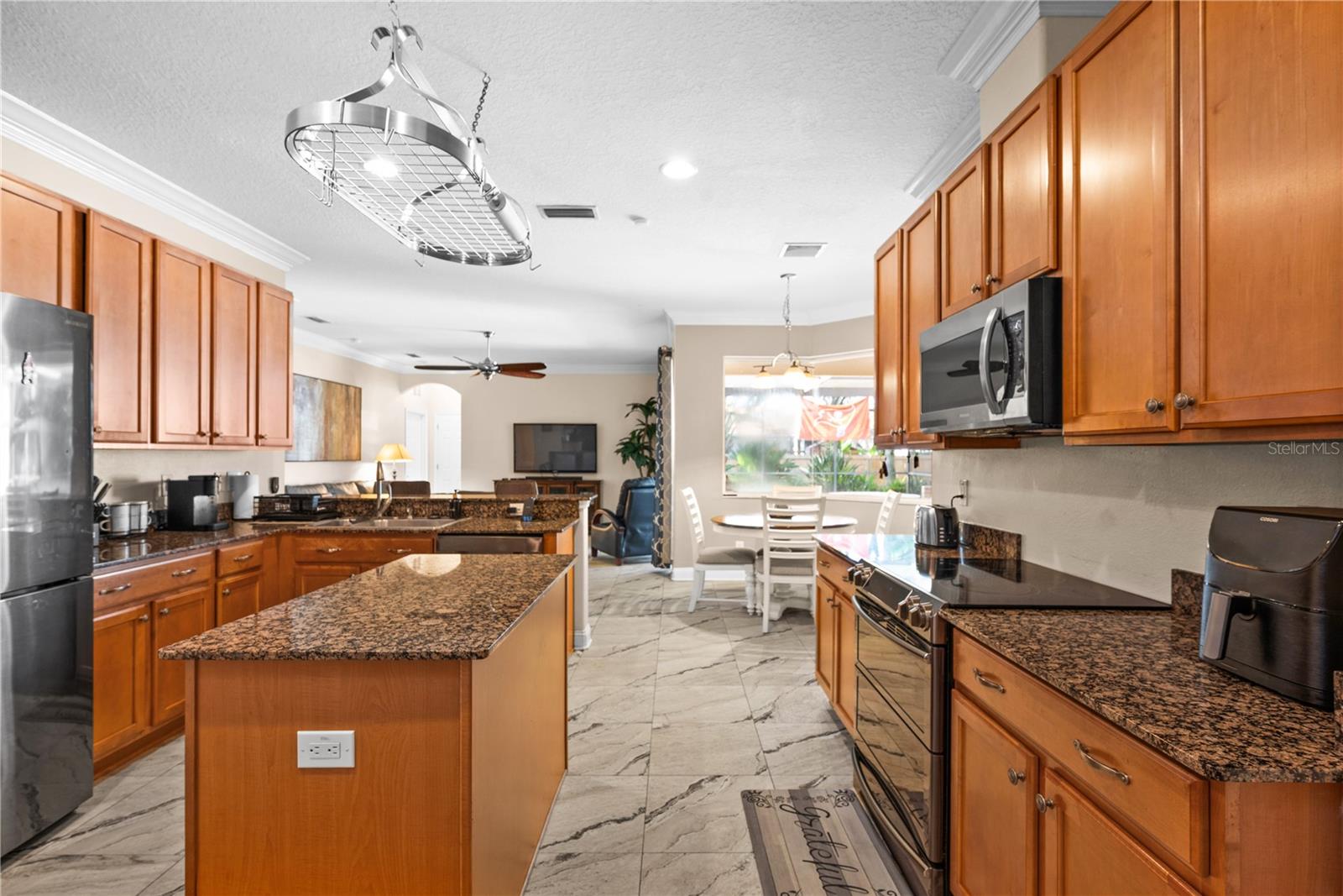 CARROLLWOOD PRESERVE - Residential