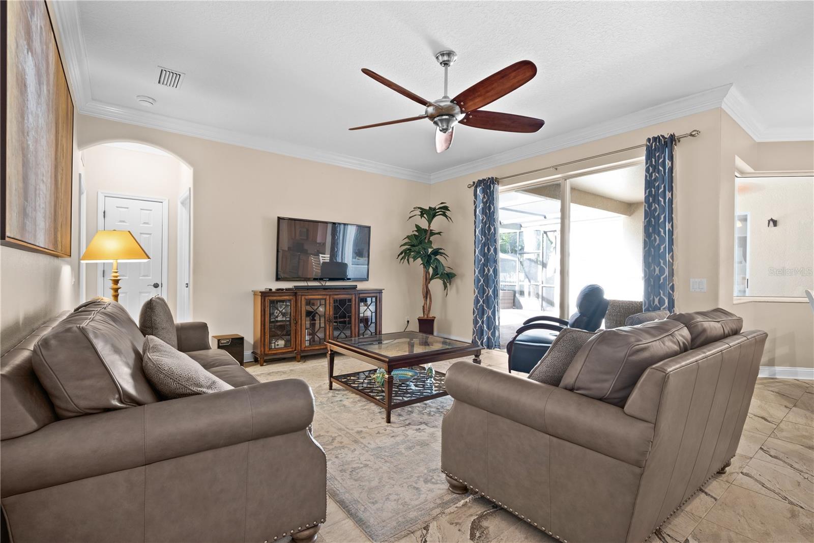 CARROLLWOOD PRESERVE - Residential