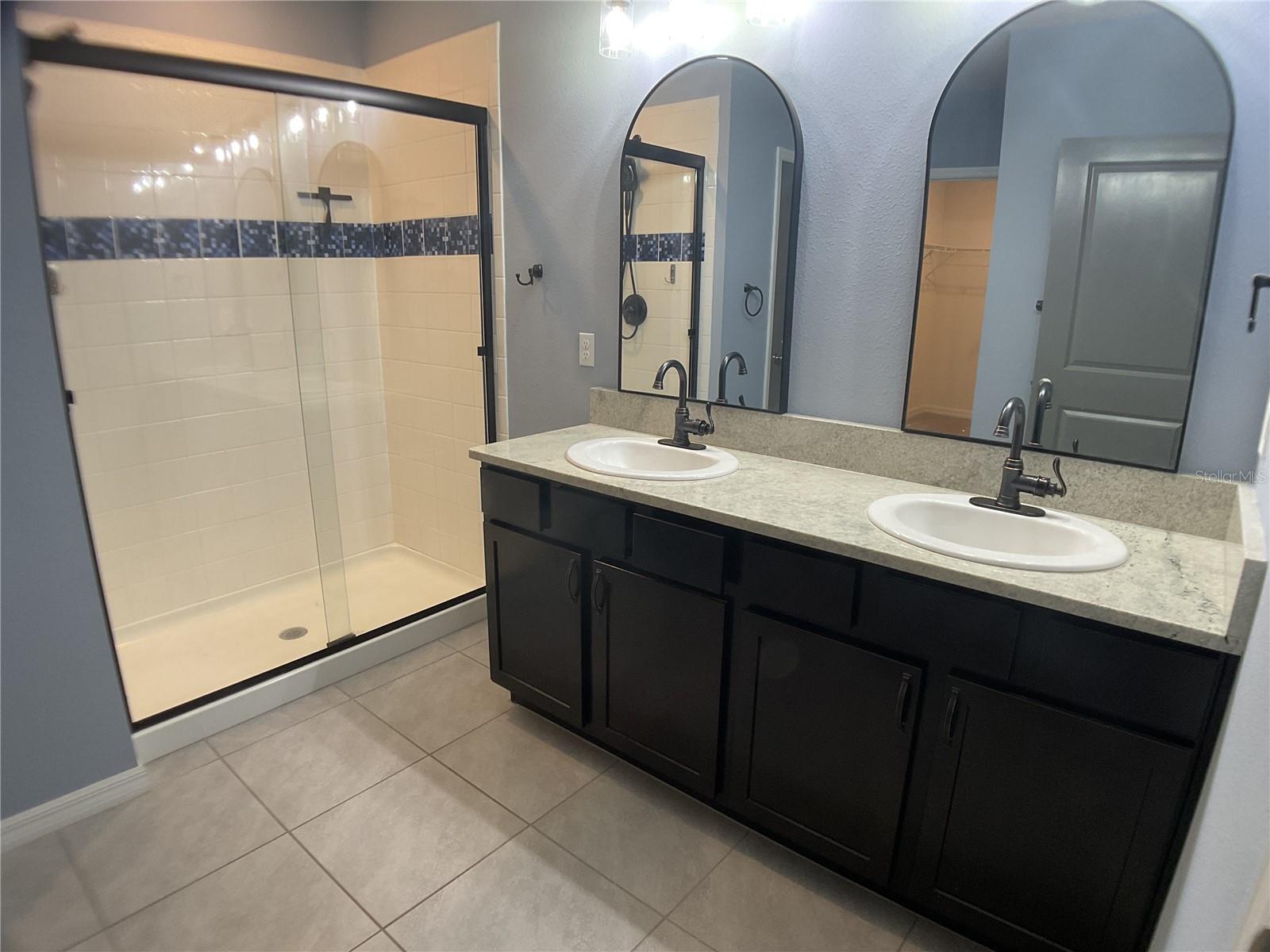 VILLAGES OF GLEN CREEK PH 1B - Residential