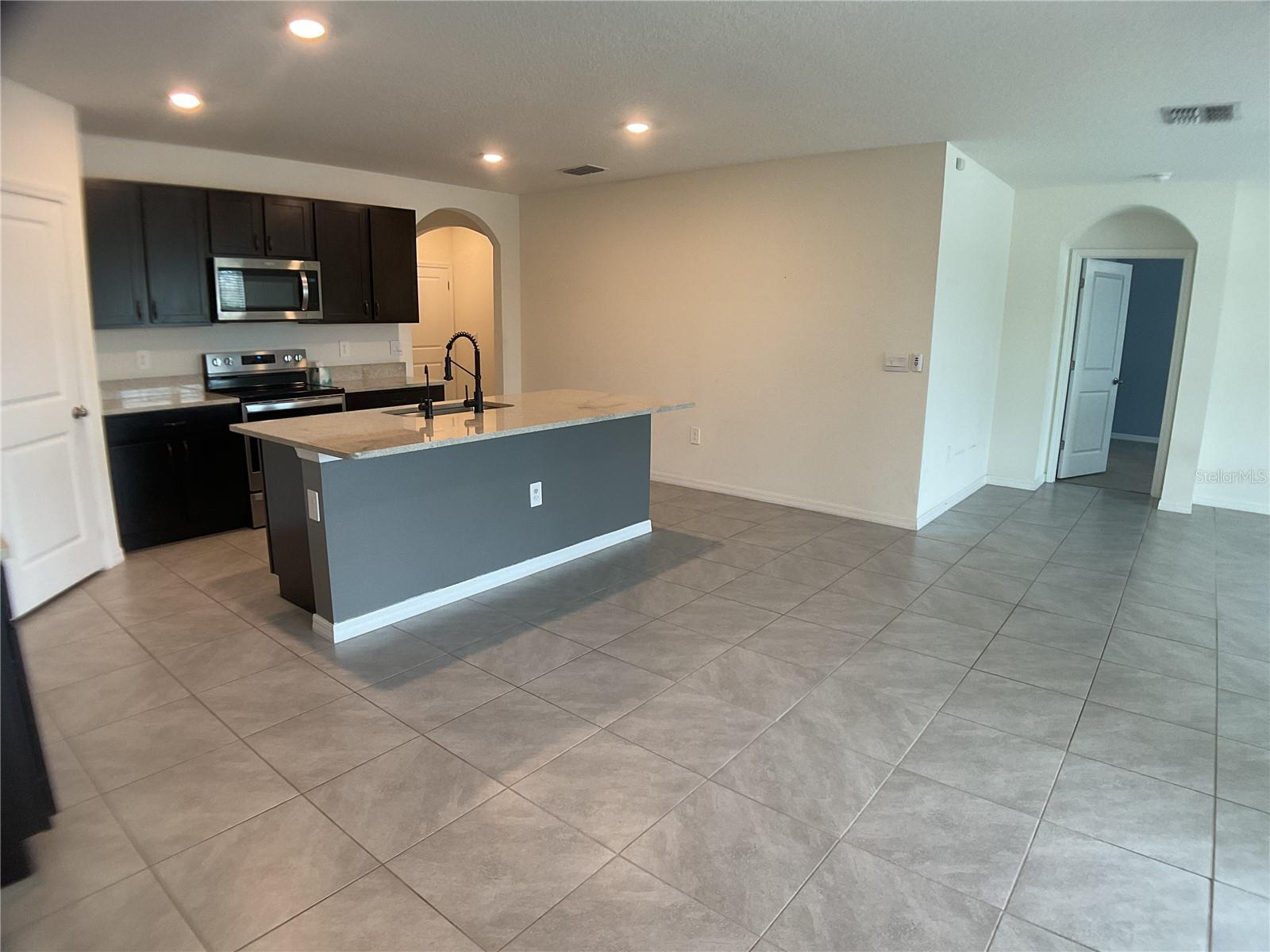 VILLAGES OF GLEN CREEK PH 1B - Residential