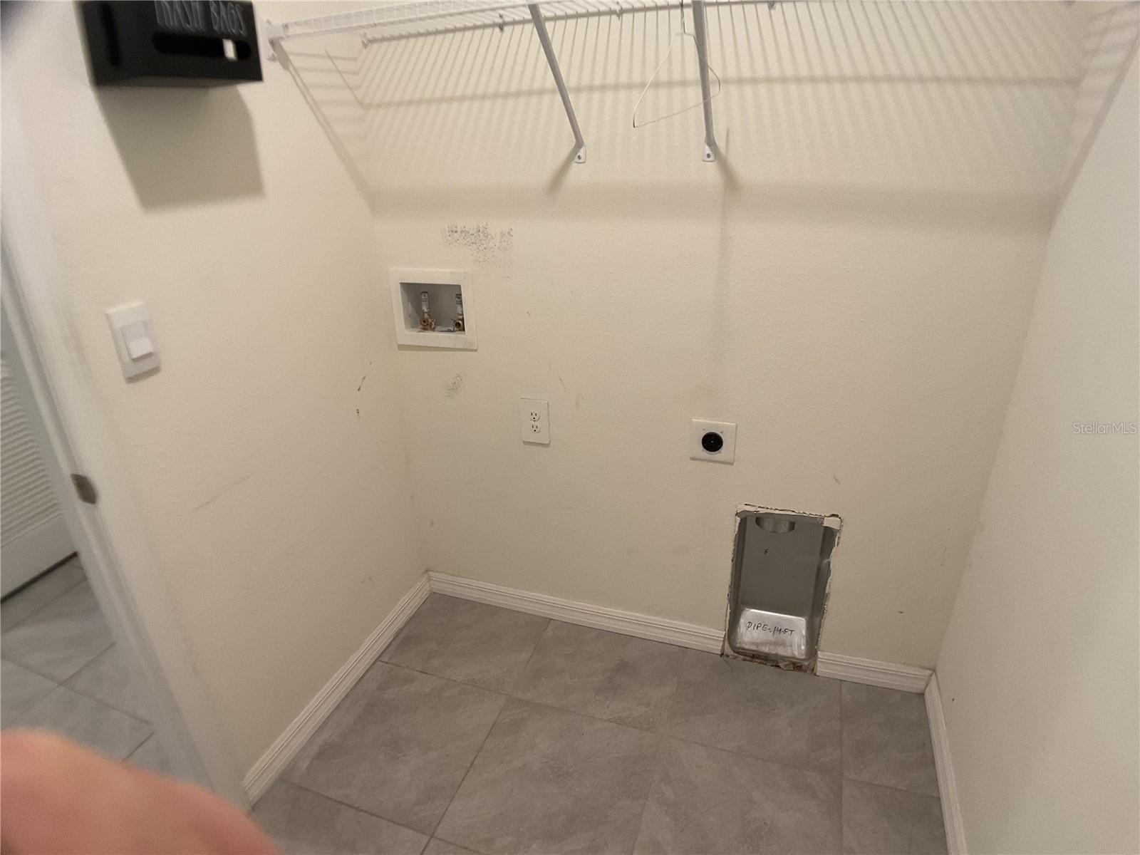 VILLAGES OF GLEN CREEK PH 1B - Residential