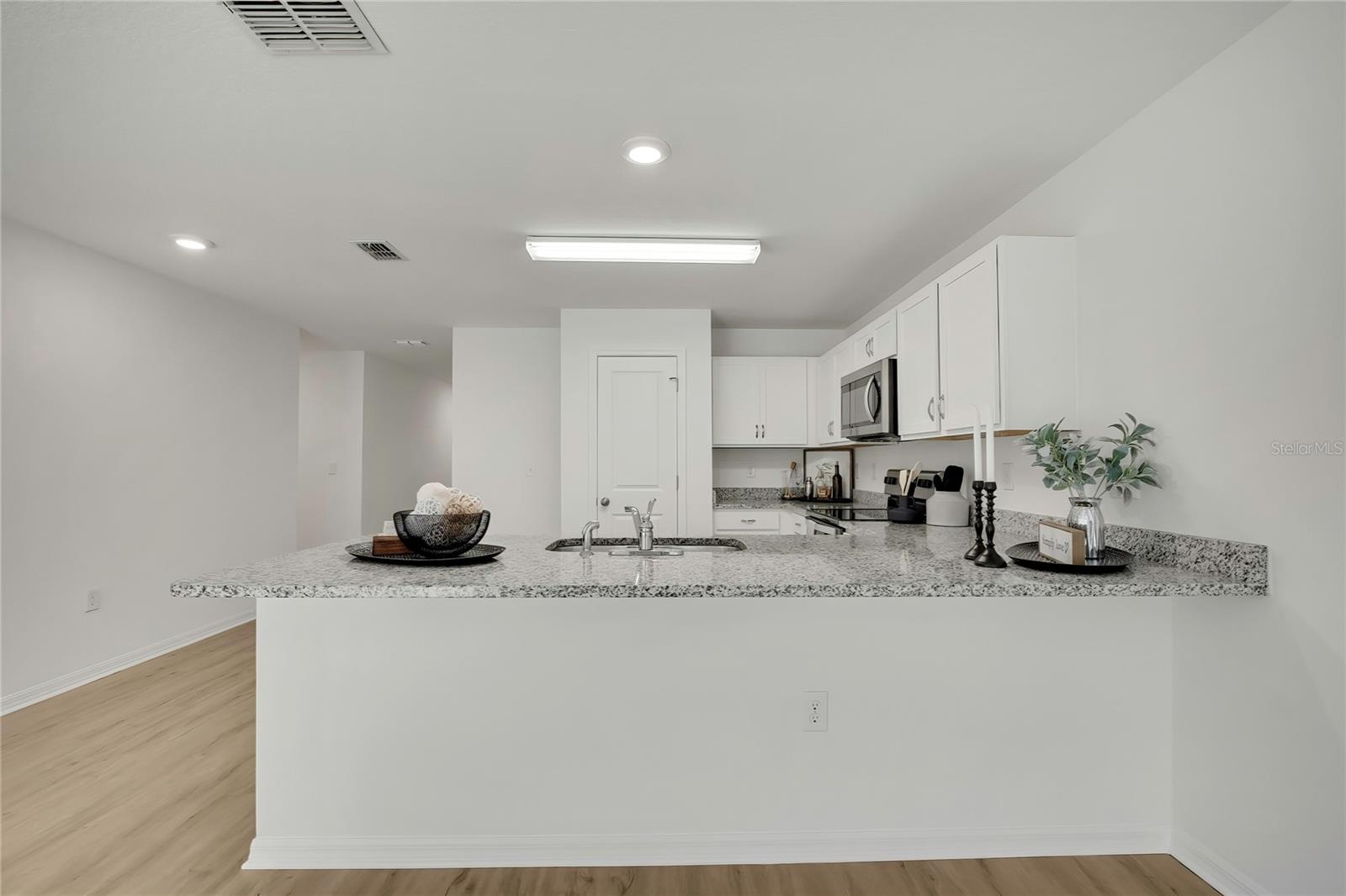 SPRING HILL - Residential